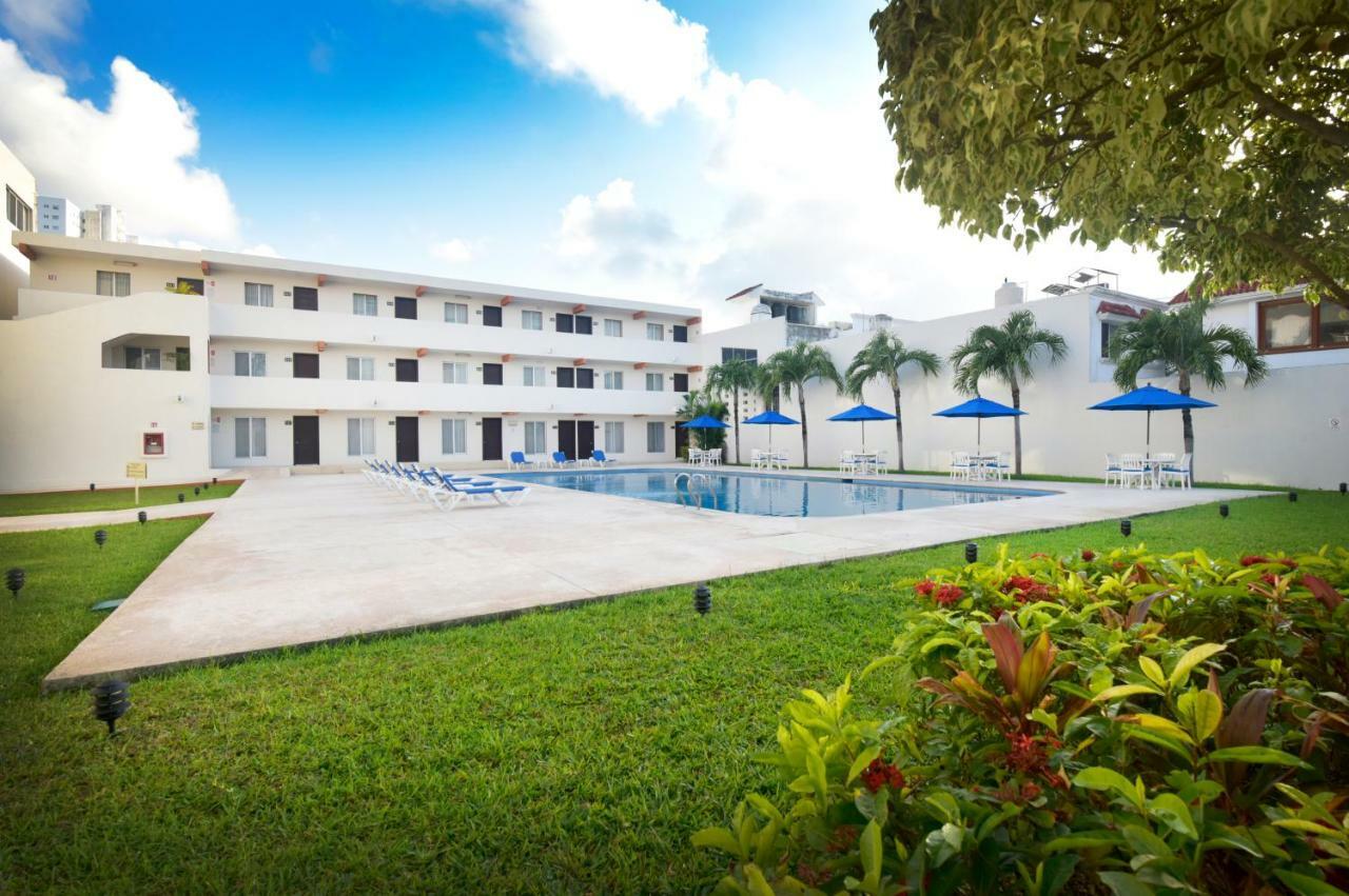 Bonampak Hotel Cancun