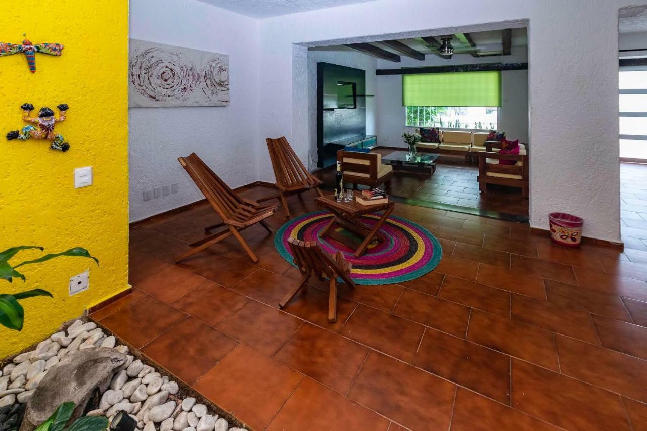 Casa Grande En La Mejor Ubicación De *