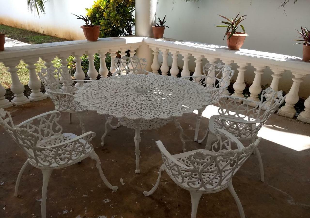 La Casa Blanca En