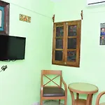 Cancun Guest House 6