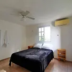 3 Bedrooms Queen Beds Appartement / Bonampak Ave.