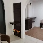 Centric Apartment Close To Ado
