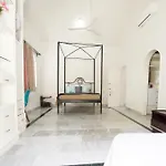 Casa Tzunun Airport Junior Suite