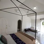 Casa Tzunun Airport Junior Suite