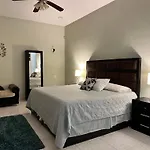 Casa Sasha\'S Mini Palace