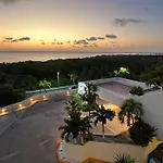 Solymar Studio Apt Beachfront Resort With Sunset Views
