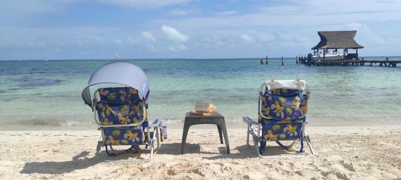 A La Orilla Del Mar Puerto Juarez Apartamento Cancún