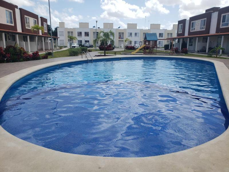 Descanso y diversión en privadas turquesa. Casa con alberca y terraza, Ven y disfruta. Сasa de vacaciones Cancún
