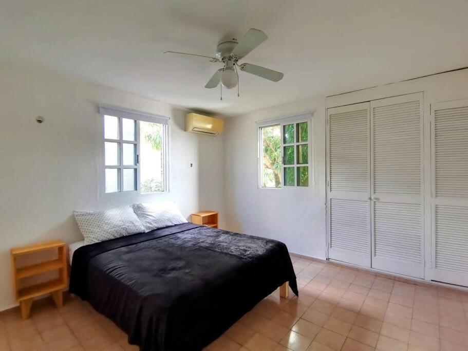 Apartamento 3 Bedrooms Queen Beds / Bonampak Ave. *