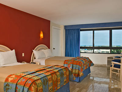 Oasis America 4* Cancún