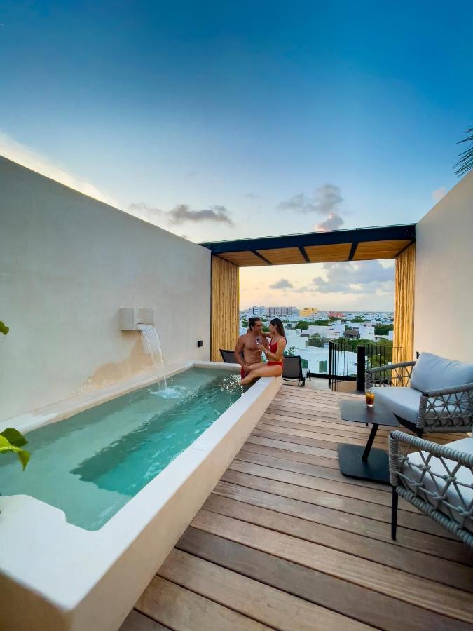 Hive By G Hotel Cancún