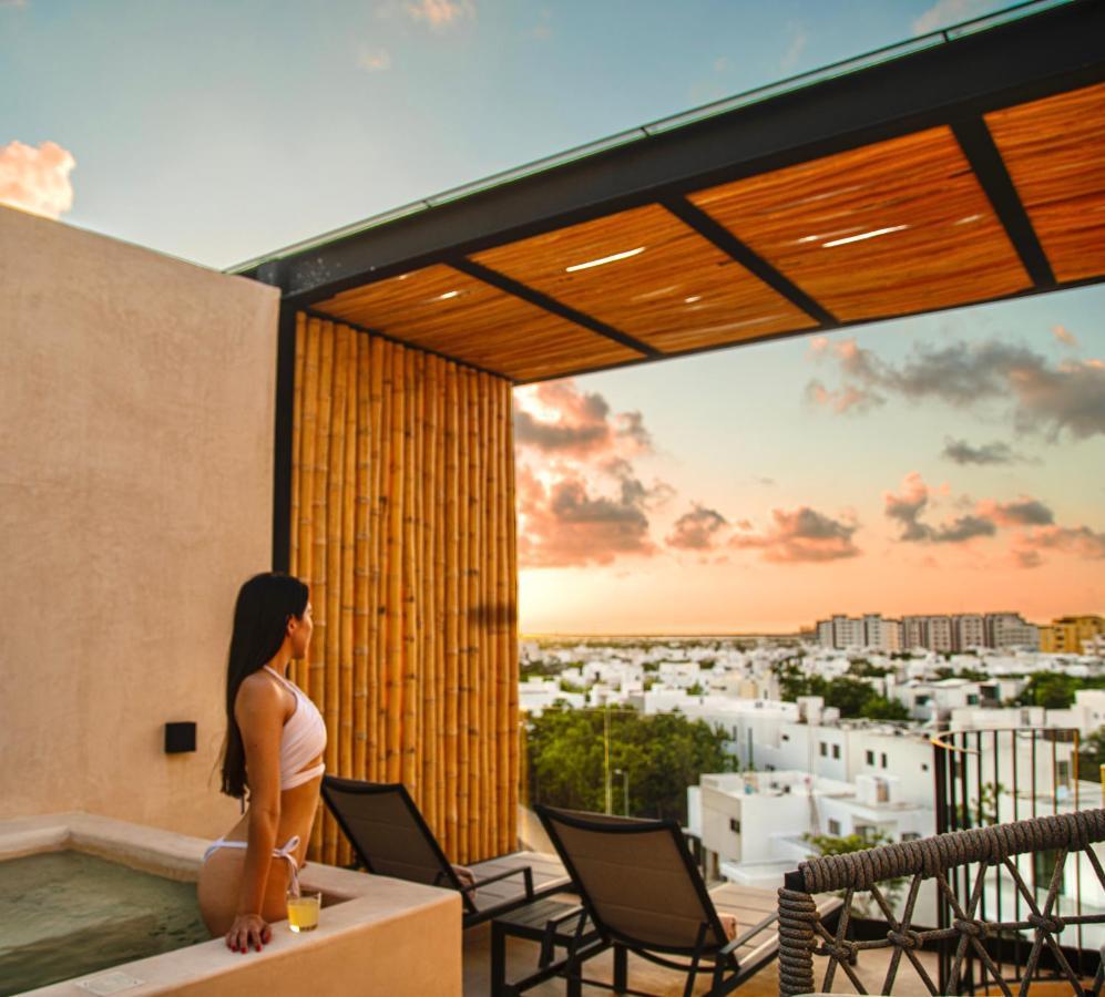 Hive By G Cancún