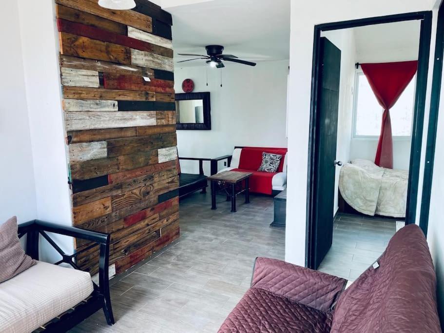 Punta Me & In Punta Sam Ferry Apartamento *