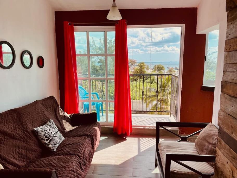 Punta Me & In Punta Sam Ferry Apartamento *