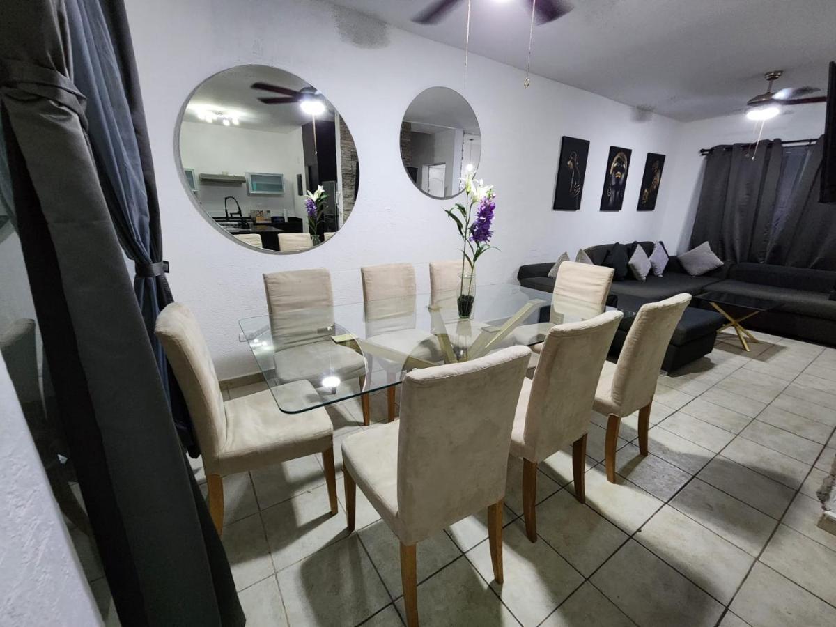 Holiday home Hermosa Casa En Jardines