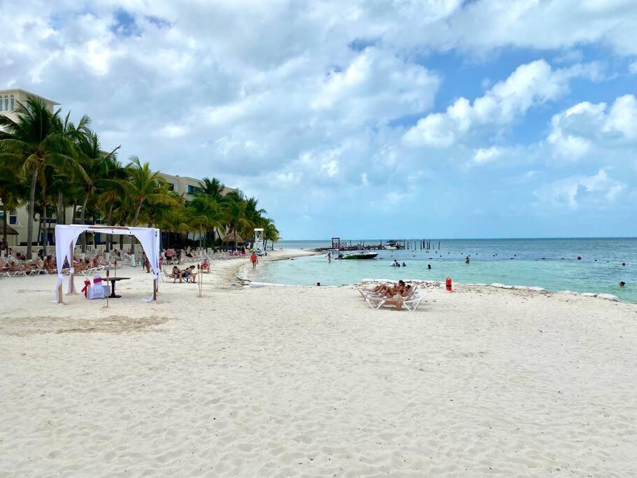 *villa Sicilia Lagoon Front By Casa Paraiso* Villa Cancun