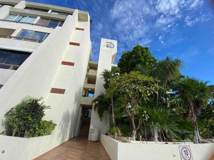 Solymar Studio Apt Beachfront With Sunset Views Cancún