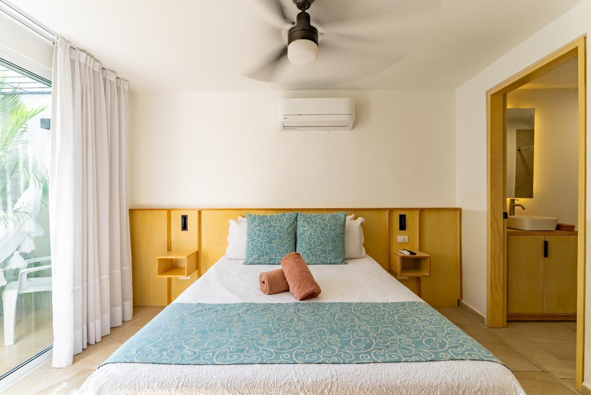 Bed Away * Cancún