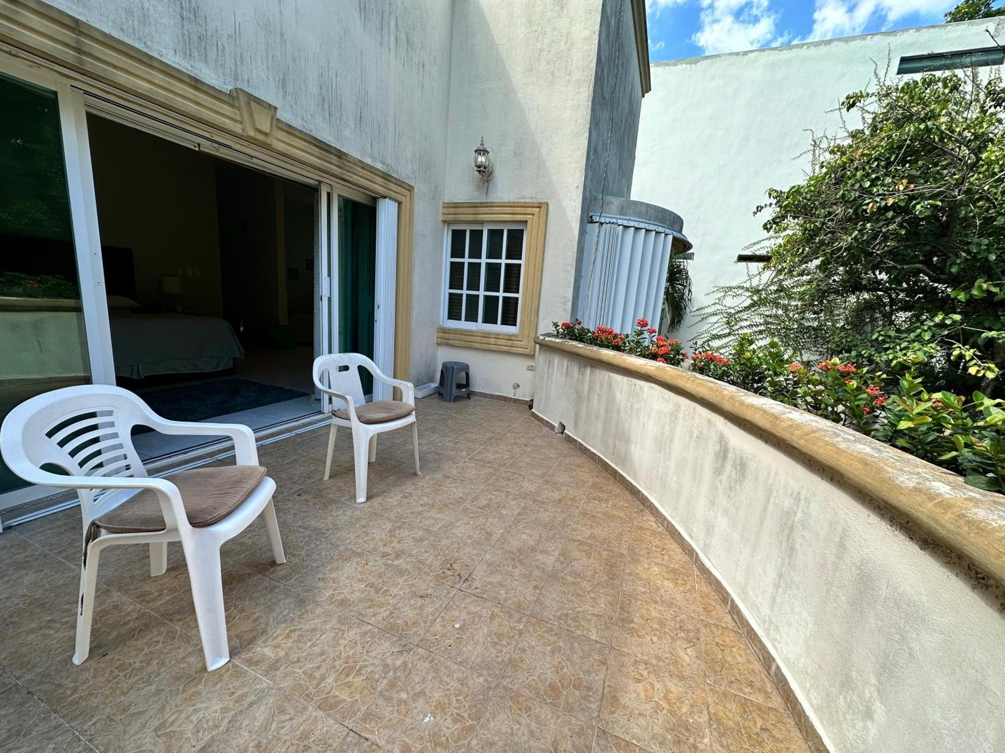 Casa Sasha's Mini Palace Bed and breakfast *