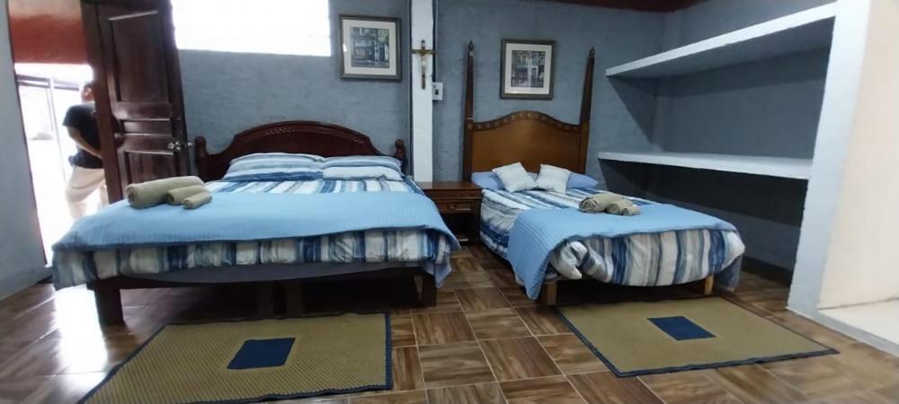 La Casa Jorge & Marvin Guest house