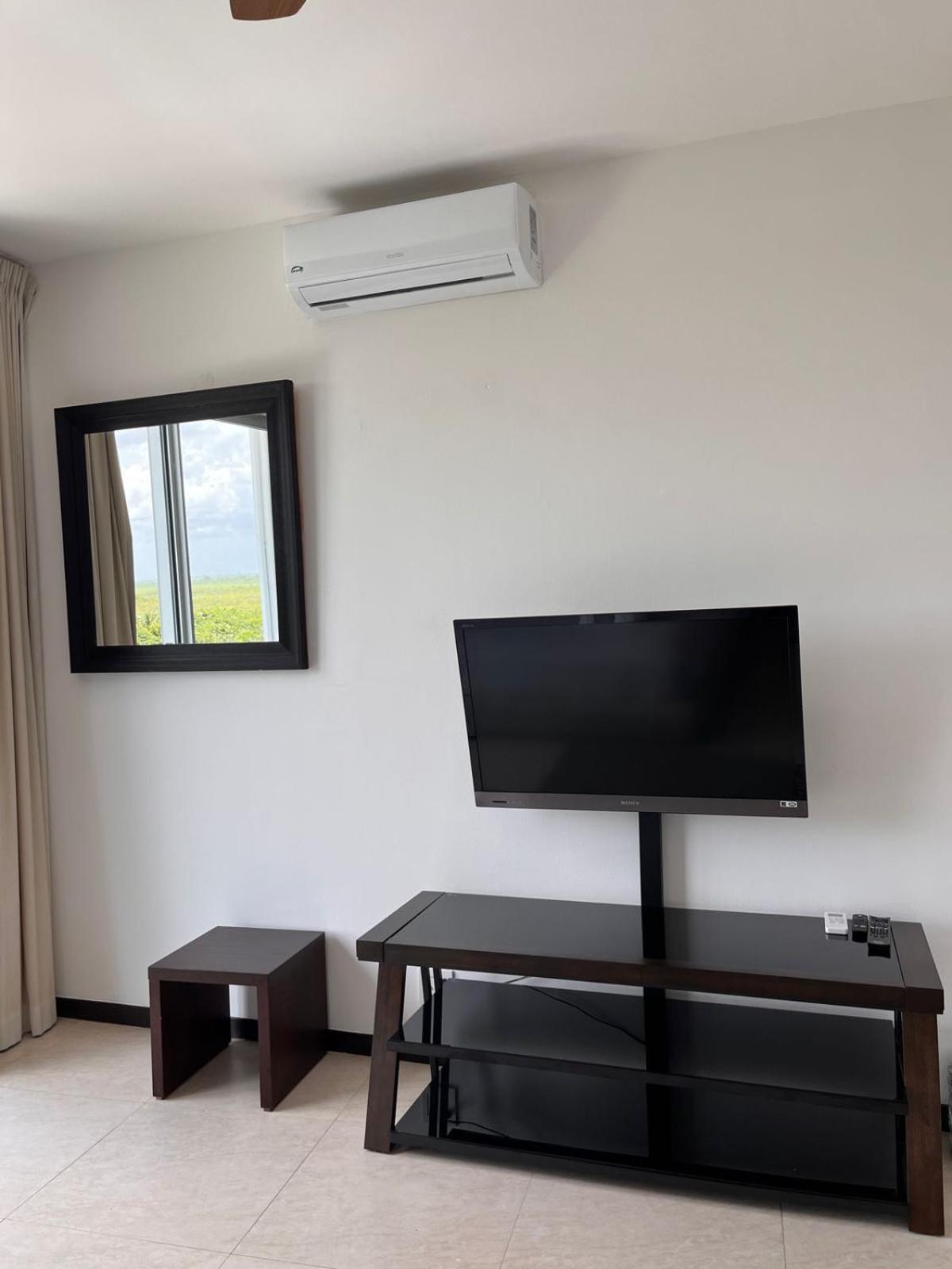 Apartment Beach, Pool 3br - 8 Guests *