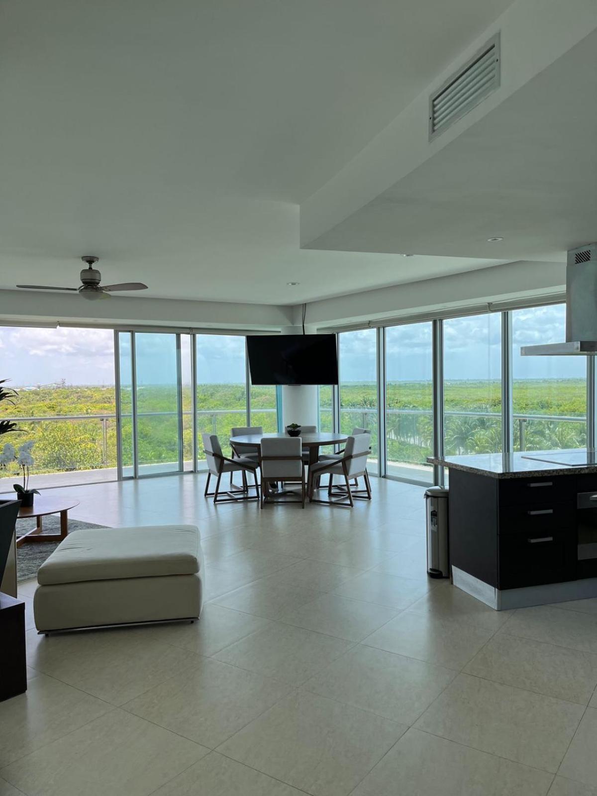 Beach, Pool 3br - 8 Guests