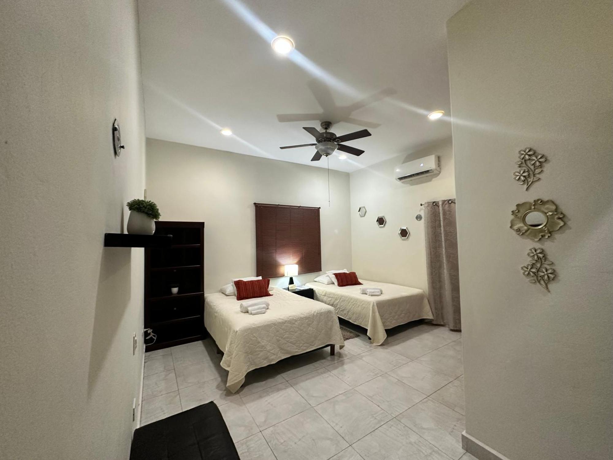 Bed and breakfast Casa Sasha's Mini Palace