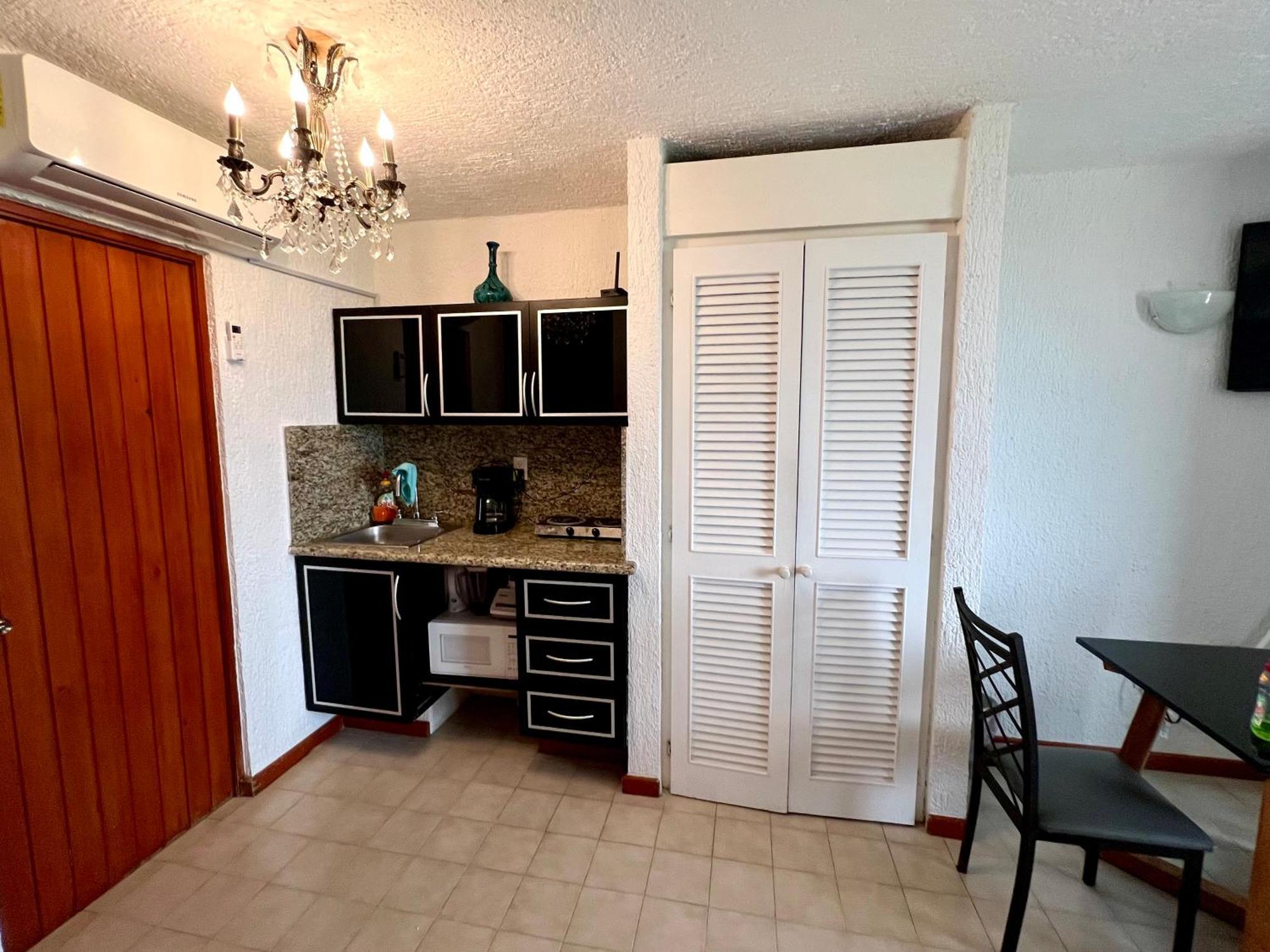 Solymar Studio Apt Beachfront With Sunset Views * Cancún
