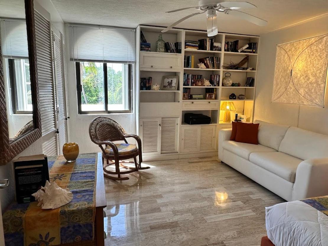 A La Orilla Del Mar Puerto Juarez Apartamento *