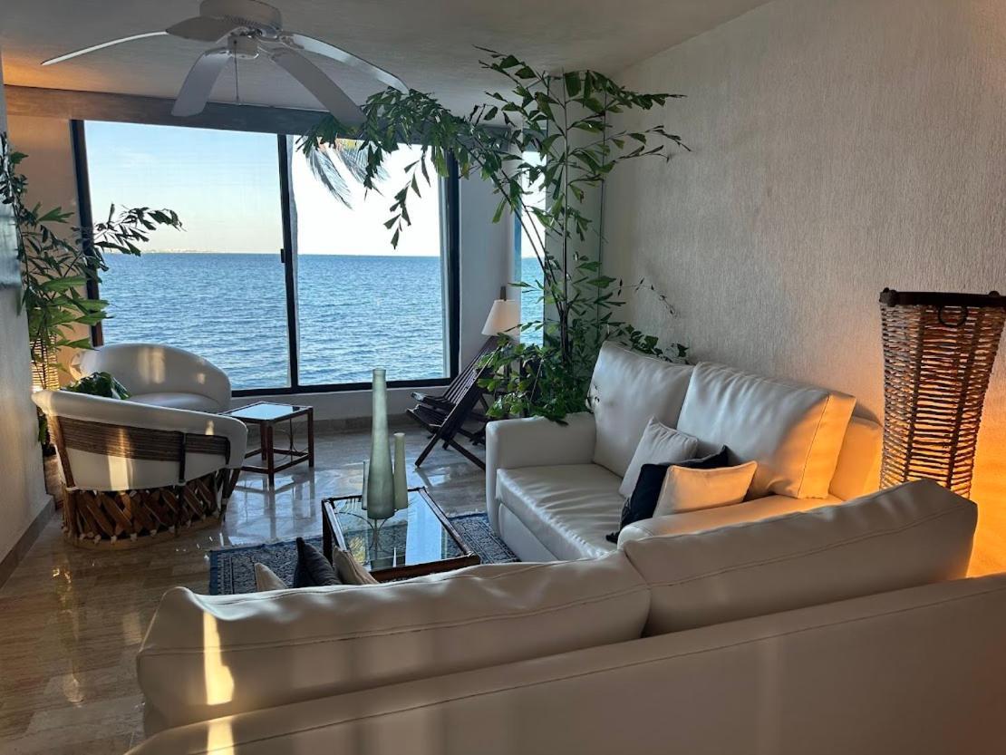 A La Orilla Del Mar Puerto Juarez Apartamento Cancún