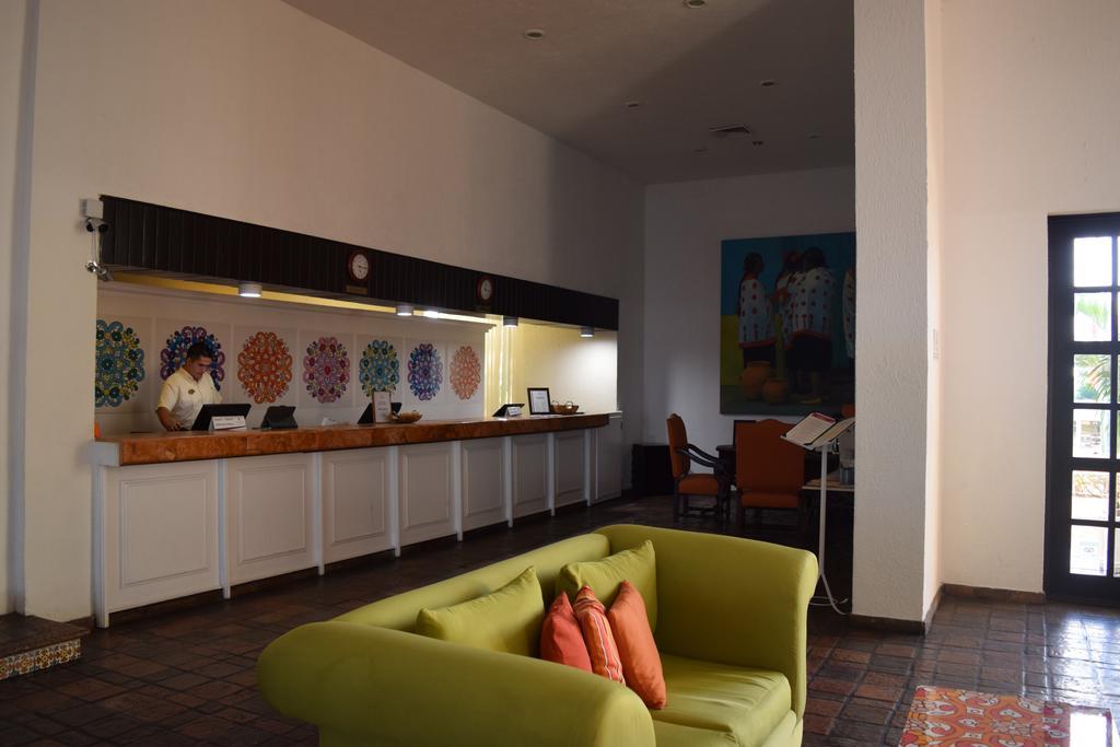 Hacienda Del Mar Condominio 205 *